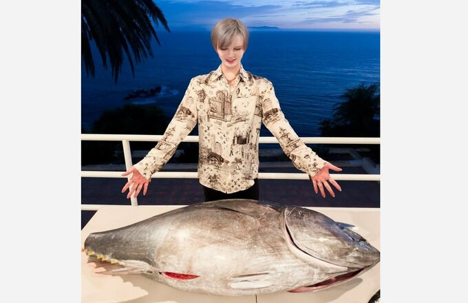 【 Matt 】 「マグロ解体ショー」に参加　「初の頭落とし」「新鮮なマグロ食べれて幸せッ」|TBS NEWS DIG