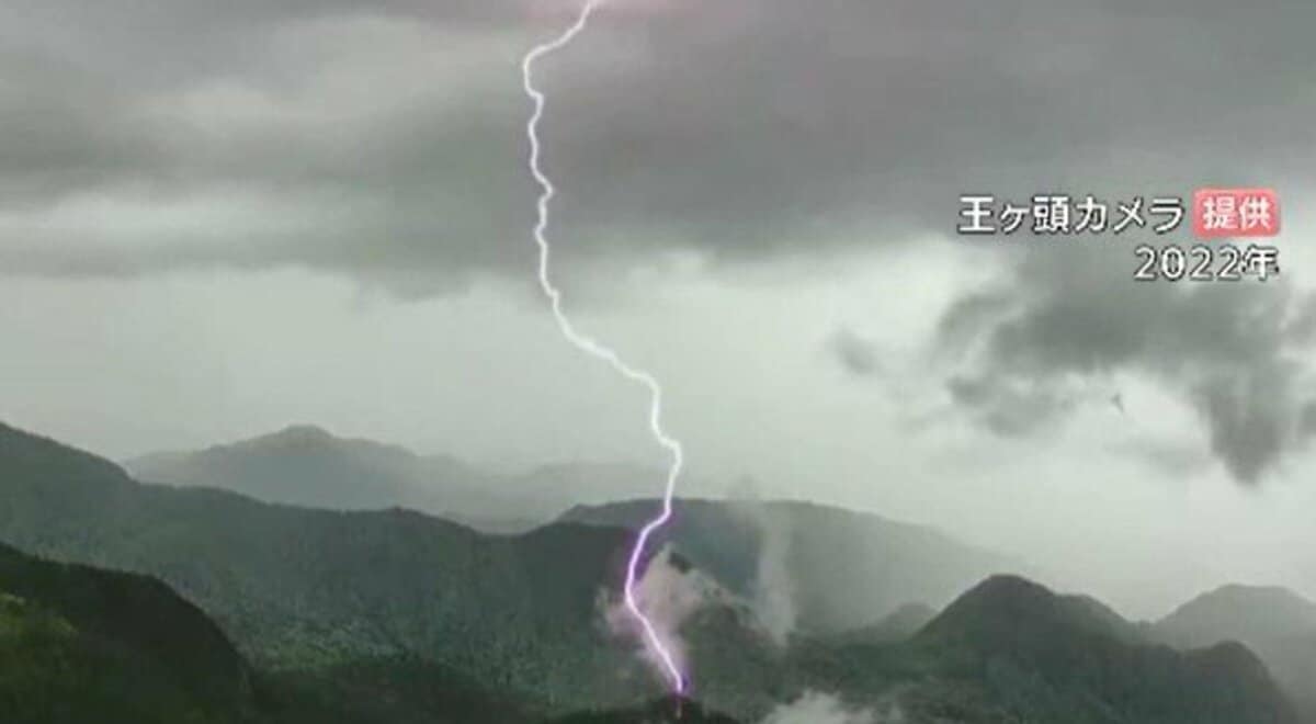 雷鳴を聞いた直後に意識を失い…標高約2700メートルの北アルプス燕岳