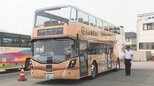 屋根を開放した県内初の2階建て観光バスが運行スタート|TBS NEWS DIG