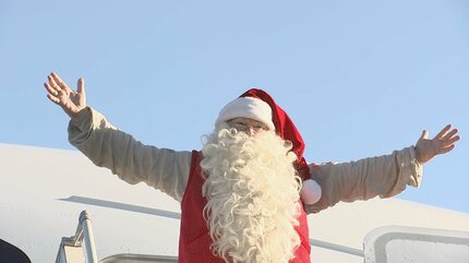 クリスマス前にサンタクロースが日本にやってきた フィンランドから