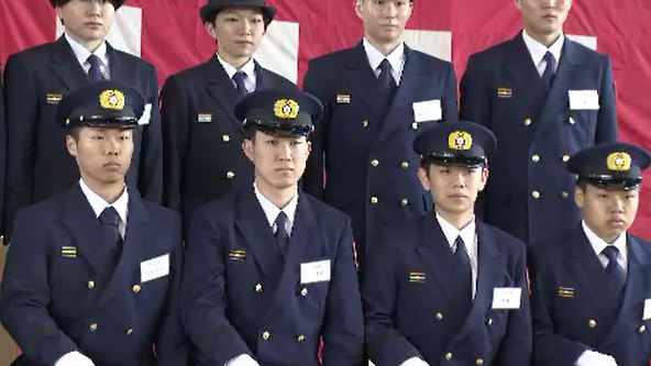 「頼られる消防士になりたい」半年にわたる厳しい訓練で技術と知識を習得へ　誓いを胸に新人消防職員79人が消防学校に入学　|　SBC NEWS | 長野のニュース | SBC信越放送