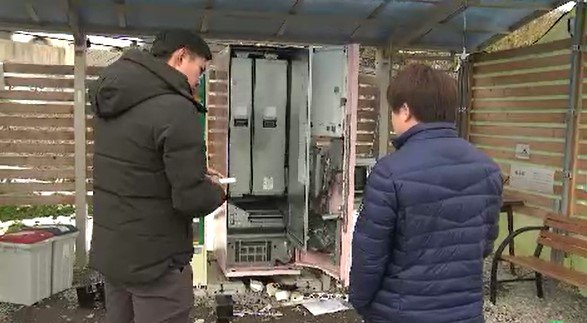 見るも無残な姿に…被災地の自動販売機が壊され現金盗まれる「悲しい気持ち…」農家落胆…台風で被災した地元を元気づけようと設置、旬の果物売る人気の自販機、売上金など被害|TBS NEWS DIG