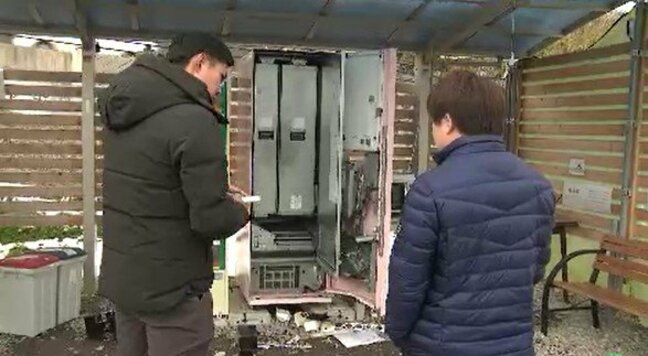 見るも無残な姿に…被災地の自動販売機が壊され現金盗まれる「悲しい気持ち…」農家落胆…台風で被災した地元を元気づけようと設置、旬の果物売る人気の自販機、売上金など被害|TBS NEWS DIG