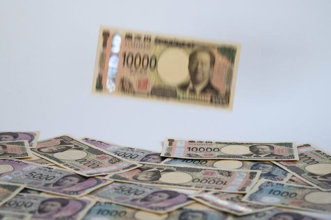 なぜ厳しい外部環境のわりに円金利は下がるのか？押し目買いが支える国債市場と、高市政権「消費減税」の懸念材料