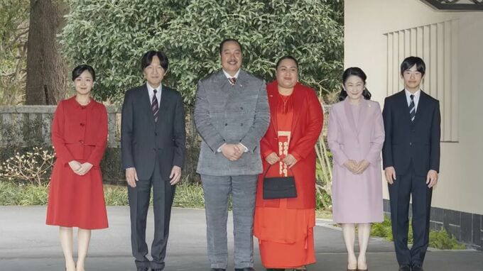 秋篠宮ご一家 トンガ皇太子夫妻と宮邸で懇談　佳子さまと悠仁さまは初面会|TBS NEWS DIG