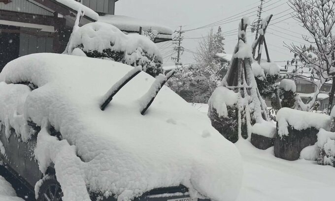 雪でスリップ事故相次ぐ　4日未明から32件の発生…1件は人身事故　長野市内でも4センチの積雪…長野県警が注意呼びかけ　|　SBC NEWS | 長野のニュース | SBC信越放送
