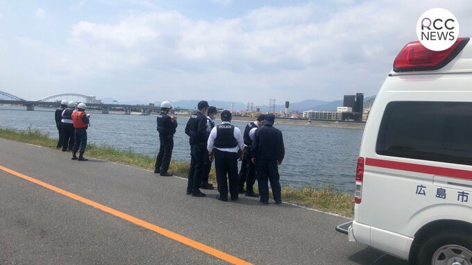 「ボートがひっくり返って1人しがみついている」1人用ボートが転覆　太田川放水路で男性を救助　広島　|　RCC NEWS | 広島ニュース | RCC中国放送