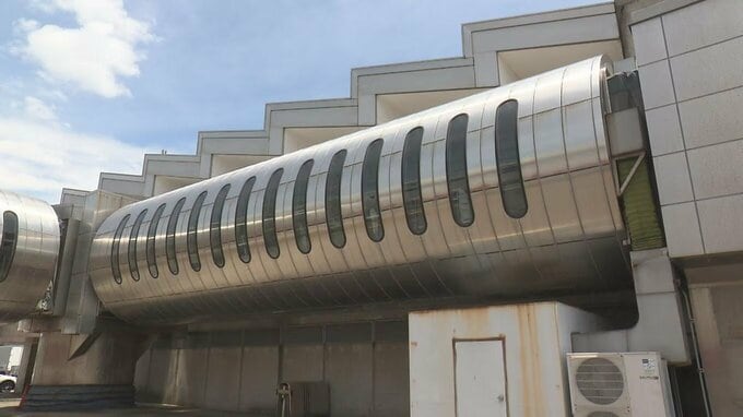 6日ぶり利用再開 港のボーディングブリッジ故障で一時「車両乗船のみ」運航　原因不明の電源停止 正体は油圧システムの故障|TBS NEWS DIG