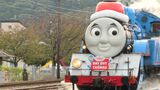 「かっこいいよ」「たのしみ!」サンタ帽でクリスマス仕様の「きかんしゃトーマス号」運行開始=静岡・大井川鉄道 | 静岡のニュース | SBSNEWS | 静岡放送