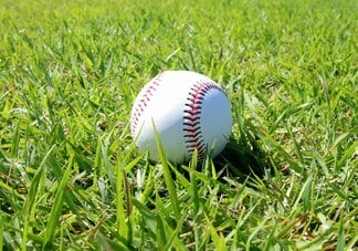 “打てる捕手”立山町出身・佐伯真聡が勝負強さ発揮　17-0で花咲徳栄が日本文理を圧倒！チームは23年ぶりベスト8入り　|　富山のニュース｜天気・防災｜チューリップテレビ