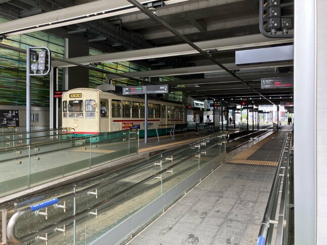 市内電車 朝の通勤時に富山駅で信号機トラブル 午前11時頃には通常ダイヤに戻る【11日午前11時10分更新・交通情報】|TBS NEWS DIG