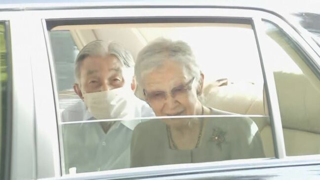 上皇ご夫妻 静養先の軽井沢から帰京 キャベツ畑で手をつないで散策も 訪問は16回目|TBS NEWS DIG