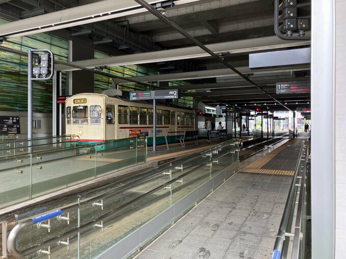 市内電車　朝の通勤時に富山駅で信号機トラブル　午前11時頃には通常ダイヤに戻る【11日午前11時10分更新・交通情報】|TBS NEWS DIG