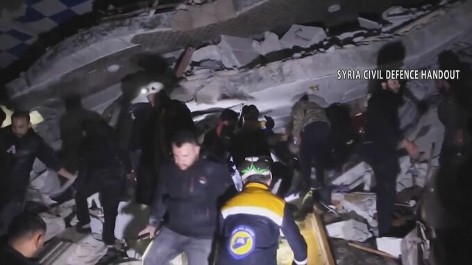 【速報】トルコ地震 死者2万2000人超 “東日本大震災”上回る可能性も|TBS NEWS DIG