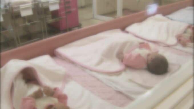 大分県の出生数は過去最少の5957人　初めて6000人を下回る　未婚や晩婚化の影響か|TBS NEWS DIG