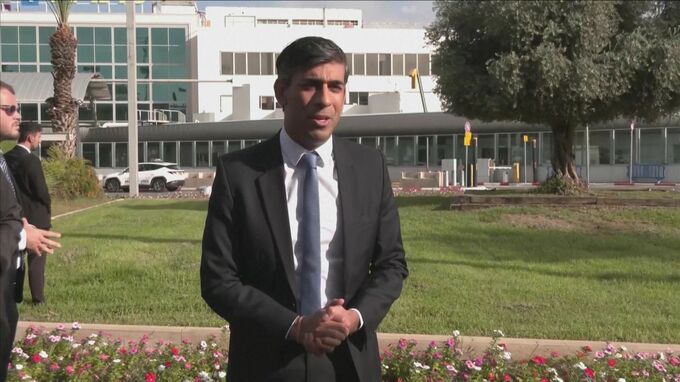 英スナク首相 イスラエル到着　戦闘の拡大防止やパレスチナ自治区ガザへの人道支援の早期実現に向けて協議へ|TBS NEWS DIG