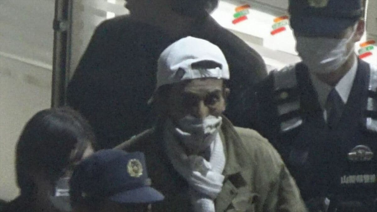 「お金がなかった」現金2000円とインスタント食品2個を強盗の疑い　69歳の男を逮捕