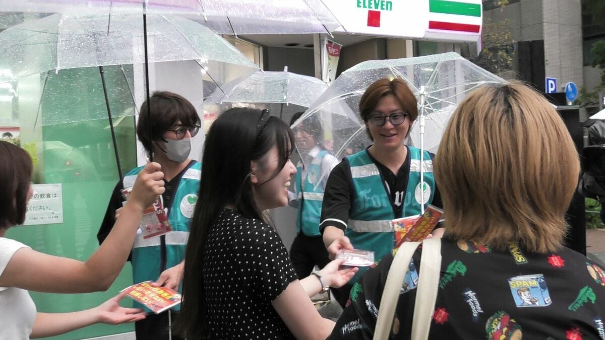 アジア大会前にホストクラブと警察がタッグ ホスト約50人が侵入盗対策や売掛金問題について講話受け 犯罪防止のためにチラシ配布 名古屋　