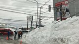 サンロード青森にある「アムゼ」屋根から大量の落雪か 巻き込まれた人などいないか調査中 消防など対応 青森市【現場画像追加】 | 青森のニュース│ATV NEWS│青森テレビ