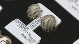 ピアス約60点 1400万円相当 ジュエリー展示会場で窃盗か モンゴル国籍の男女4人を逮捕|TBS NEWS DIG