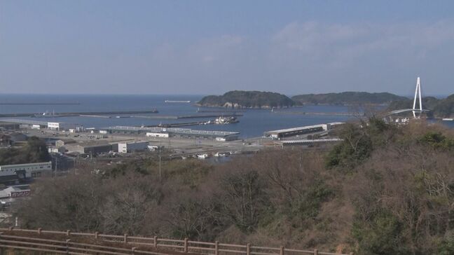 ミニボートで日本海の沖合で釣り…船尾部分から空気が漏れ、沈み始める 海上保安部が救助 ミニボートは5年前から使っておらず、経年劣化が原因か 船体の継ぎ目部分が劣化して空気漏れ|TBS NEWS DIG