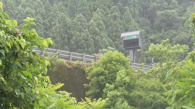工事で対面通行、対向車線にはみ出す 北陸自動車道で多重事故・7人搬送 20代の男性が重傷 4時間半通行止めに 国道8号は渋滞|TBS NEWS DIG
