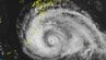 【台風情報】台風13号（ドルフィン）沖縄・奄美へ…最大瞬間風速60m、走行中のトラック横転するほどの猛烈な風のおそれ、高波に警戒　中心気圧950hPaの強い勢力【雨と風のシミュレーション】　|　富山のニュース｜天気・防災｜チューリップテレビ