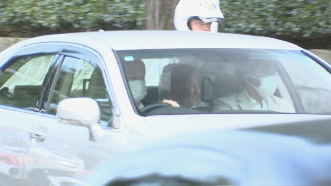 天皇陛下　母校・学習院大学のミュージアムを私的訪問　皇室ゆかりの工芸品など約3時間鑑賞|TBS NEWS DIG