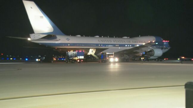 トランプ大統領　専用機エアフォース1に「電気系統の軽微な問題」 スイスでのダボス会議に向け離陸直後に引き返すトラブル|TBS NEWS DIG