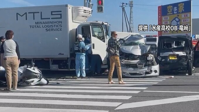 千葉・館山市でトラックや乗用車など複数台が絡む事故　1人搬送　千葉県警|TBS NEWS DIG
