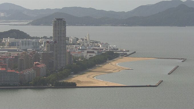 砂浜でTシャツのみ着用した状態で見つかった男性の遺体　43歳の会社員男性と判明　死亡原因は水死　福岡市西区　|　福岡のニュース｜RKB NEWS｜RKB毎日放送