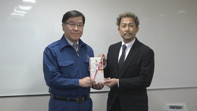 競輪選手会が富山の被災地、氷見市へ寄付　全世帯の3分の1が建物被害　林氷見市長「復旧復興の足掛かりに」　|　富山のニュース｜天気・防災｜チューリップテレビ