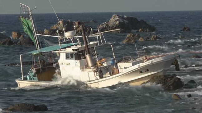 【速報】「座礁した漁船があり、中に人がいる」尻屋埼灯台付近で座礁している船を発見　70代の男性1人の死亡確認　青森県東通村|TBS NEWS DIG