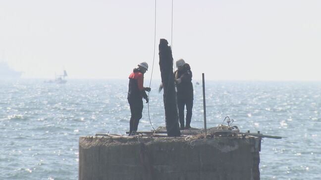 クレーン付台船使って障害物撤去 水没した炭鉱から遺骨発掘をめざす 山口県宇部市|TBS NEWS DIG