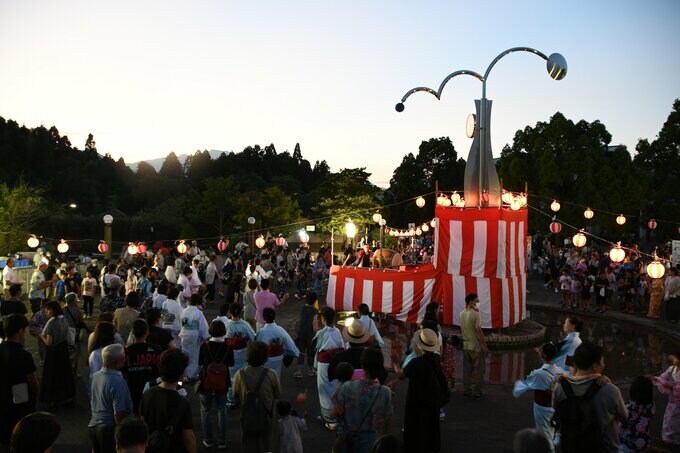 2023年10大ニュースを三重県菰野町に聞いてみた！観光列車「つどい」の足湯列車も4年ぶりに復活【画像あり】　|　名古屋・愛知・岐阜・三重のニュース【CBC news】 | CBC web