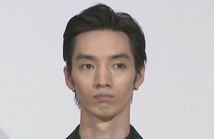 【 俳優・清水尋也被告 】　保釈を受け　所属事務所がコメント　「法律違反は断じて許されるものではなく、本人の行為は極めて重大な過ちであると認識」「深くお詫び」|TBS NEWS DIG
