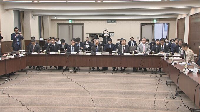 年下の配偶者がいる場合の年金額の加算を縮小へ　子を持つ受給者へは加算拡大案　厚労省年金部会|TBS NEWS DIG