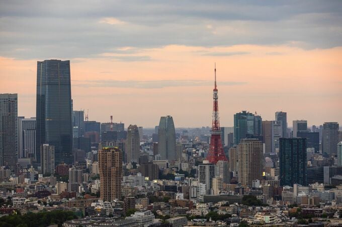 日本株は反発、米景気指標受け買い優勢－日銀利上げ期待で銀行高い