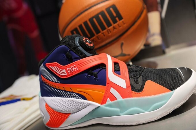 中国の安踏、独プーマの筆頭株主に－29％株式取得で合意、15億ユーロ