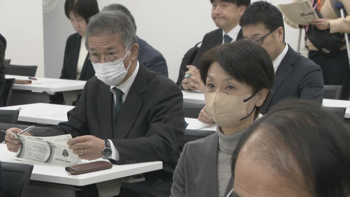 相次ぐ学校内での盗撮… 警察官が小中学校の校長ら約50人に研修会 教室やトイレに置くもの最小限に→盗撮カメラを設置できない環境作り