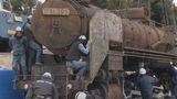 徳山動物園に展示のSL「D51・デゴイチ」修復作業を終え再び広場に・・・お披露目は2026年3月ごろ 山口・周南市|TBS NEWS DIG