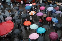 バーンスタイン、インド株の投資判断引き下げ－中国株は一段高見込む| TBS CROSS DIG with Bloomberg