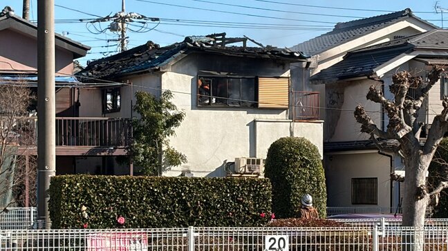 西東京市で住宅5棟が焼ける火事 このうち1棟全焼 けが人なし|TBS NEWS DIG