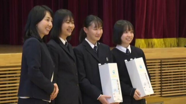 東尾理子さん代表のNPOが愛光中学・高校へ生理用品を寄贈 不妊治療経験から月経教育を推進 愛媛・松山市|TBS NEWS DIG