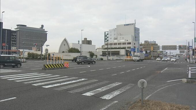 トラックと乗用車が衝突　乗用車を運転していた男性（21）が意識不明の重体　岐阜市の国道21号|TBS NEWS DIG