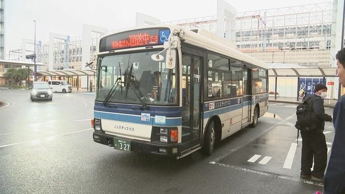 突然大声を出しバスを蹴る ＪＲ宮崎駅前でバスのワイパーを折り曲げた43歳男を器物損壊の疑いで逮捕|TBS NEWS DIG