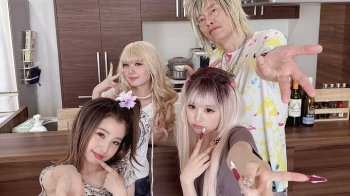【 増田梨沙 】「はじめてギャルになった日」 “超かわウィ〜” と言われ「マジ卍～」共演者とテンションアゲの4ショット　梶原叶渚・星乃夢奈に遠藤憲一も参加|TBS NEWS DIG