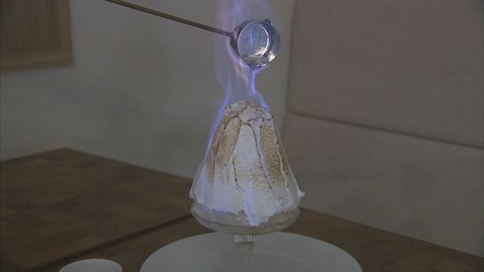 「燃えるプリン氷」とは！？　鳥取砂丘近くのかき氷専門店で発見！　　|　BSSニュース | BSS山陰放送