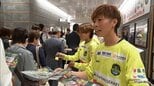 母の日を前に　JR宮崎駅で母へ感謝の思いを伝えるキャンペーン　ヴィアマテラス宮崎の選手も参加|TBS NEWS DIG