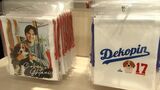 大谷翔平選手の公式グッズ販売「開店前から大勢の人が行列！」高松オルネ【香川】　|　岡山・香川のニュース | 天気 | RSK山陽放送
